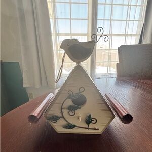 Rustic Farmhouse style birdhouse